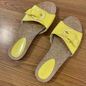 naturalizer yellow shoes